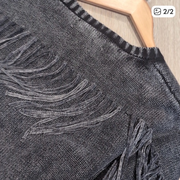 Vintage Havana Gray Sweater with Fringe Detail - Picture 4 of 7